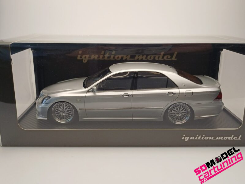 1:18 Toyota Crown Athlete (GRS180) 3.5 - Zilver – Image 9