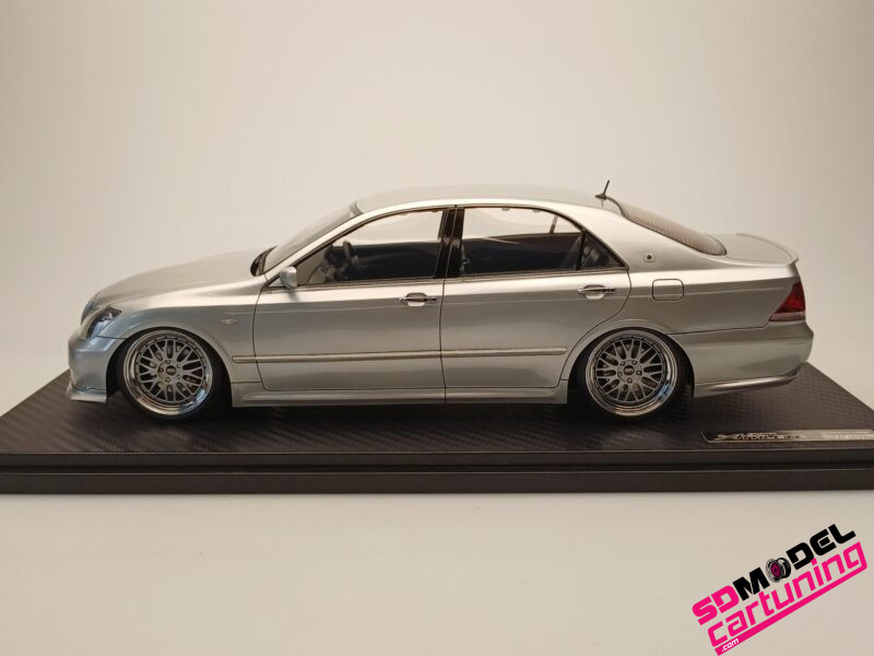 1:18 Toyota Crown Athlete (GRS180) 3.5 - Zilver – Image 8