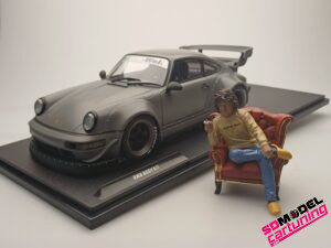 1:18 Porsche 911 964 RWB Bodykit mit Akira Figur - 2024 - Grau