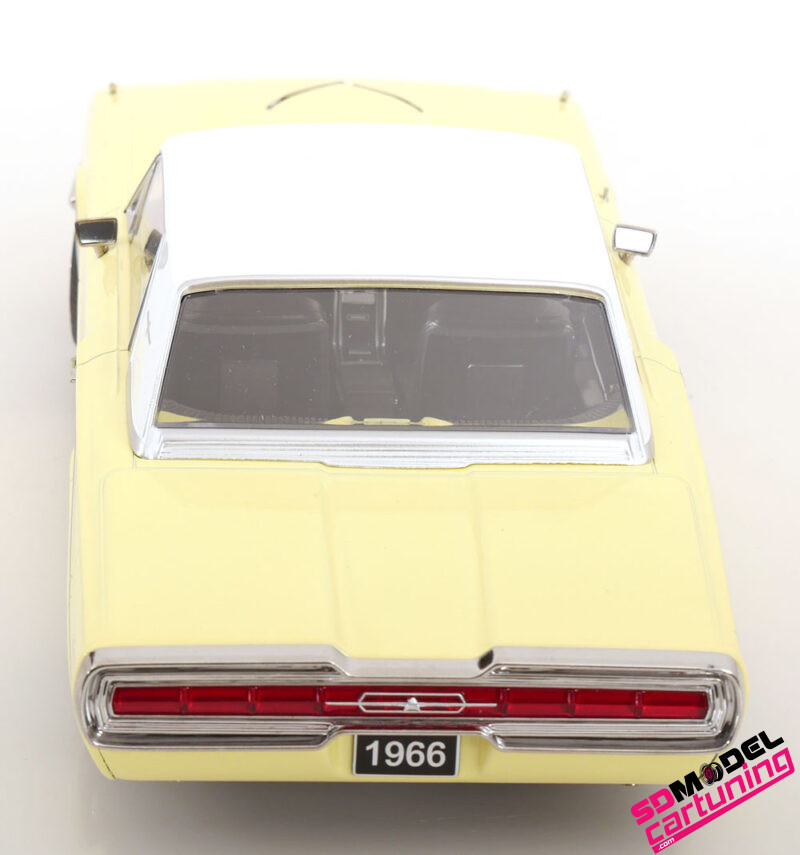 1:18 Ford Thunderbird Hardtop Coupe - 1966 - Licht Geel – Bild 3