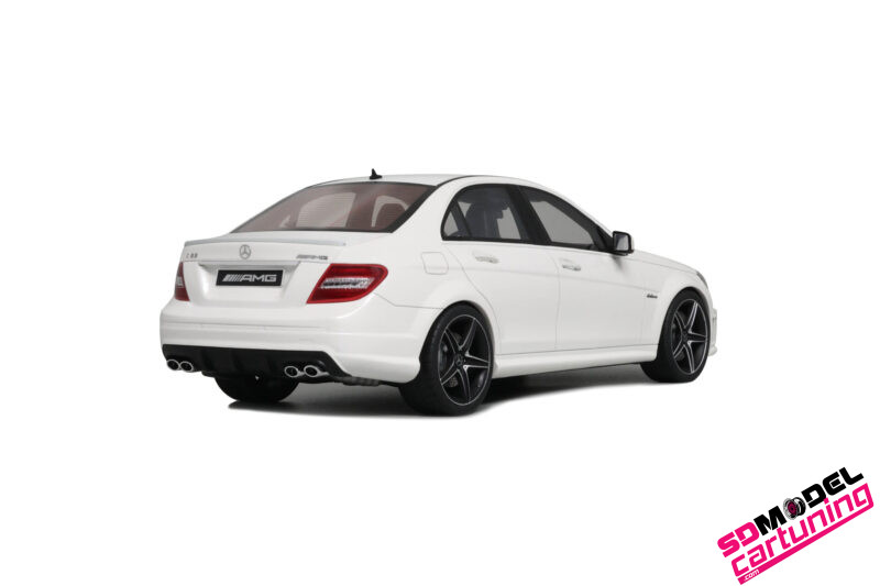 1:18 Mercedes Benz C63 AMG - 2007 - Diamond White – Bild 3