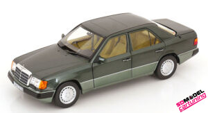 1:18 Mercedes Benz 230E W124 - 1990 - Night green metallic