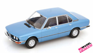 1:18 BMW Série 5 E12 - 1973 - Bleu clair métallisé
