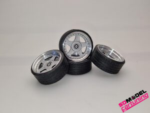 1:18 OZ Futura aluvelgenset 19Inch