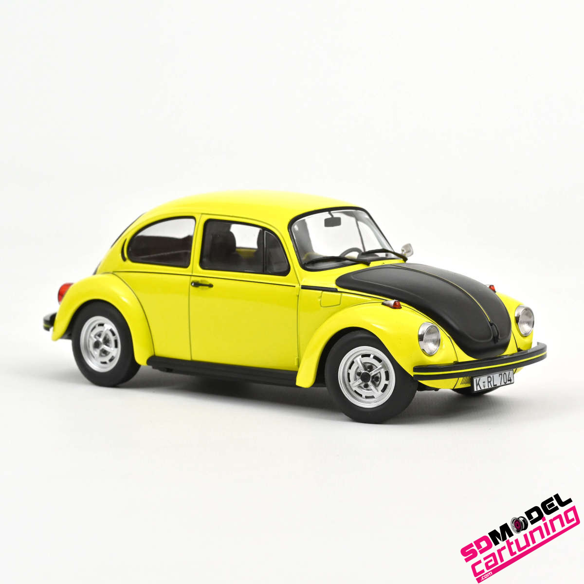 1:18 Volkswagen Coccinelle 1303 - 1973 - Jaune / Noir