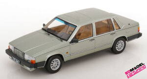 1:18 Volvo 760 Limousine - 1985 - Verde chiaro metallizzato