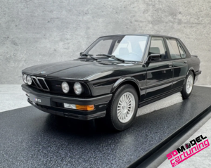 1:18 BMW E28 M5 - Zwart