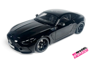 1:18 Mercedes-Benz AMG GT63 4Matic+ - Negro Obsidiana