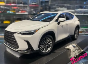 1:18 Lexus NX400h+ - 2022 - Wit metallic