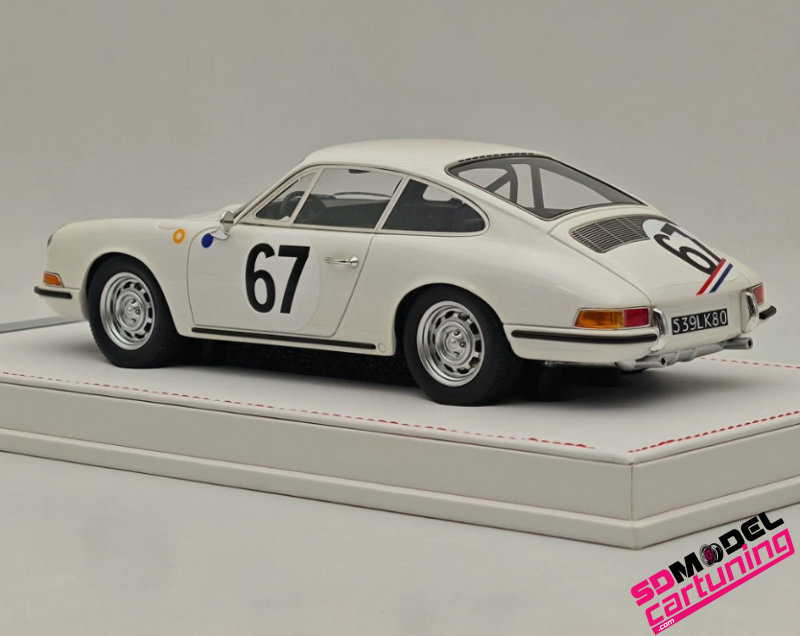 1:18 Porsche 911S - 1967 24 Hours of Le Mans - #67