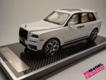 1:18 Rolls Royce Cullinan – Arktischer Witz