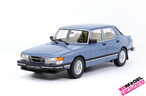 1:18 Saab 900 Turbo Sedán - Azul Celeste