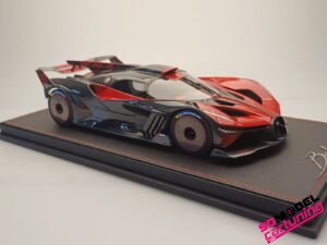1:18 Bugatti Bolide - Rood / Carbon