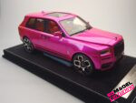 1:18 Rolls Royce Cullinan - Electric Light Pink