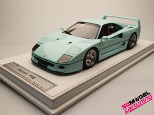 1:18 Ferrari F40 – 1987 – Tiffany Blauw