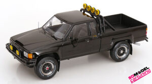 1:18 Toyota Hilux truck Xtra Cab 4x4 - 1985 - Back to the future III