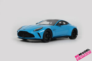 1:18 Aston Martin Vantage - 2024 Elwood Blue Metallic